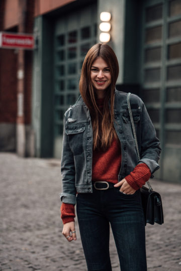 How to Wear a Denim Jacket in Winter