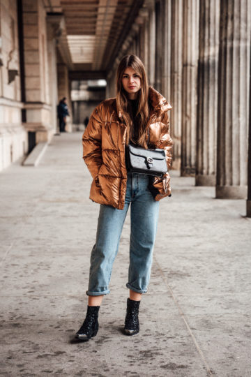 Wie trägt man eine Baggy Jeans