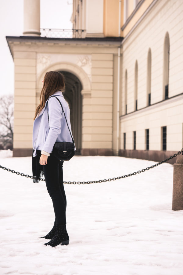 Outfit für einen kalten Wintertag