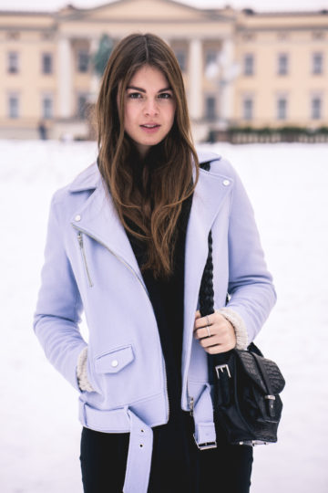 what to wear when it's freezing outside