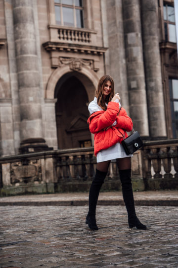 rote Missguided Pufferjacke