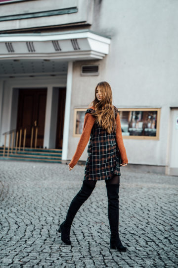 Winter Style How To Wear A Dress Over A Sweater Fashionblog Berlin