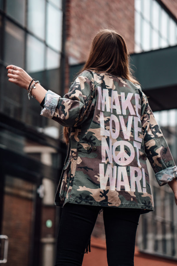 Camuflage Jacke mit Print