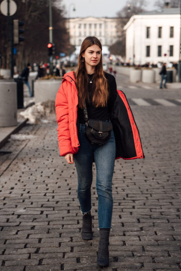 Red_Puffer_Jacket_Mom_Jeans_Turtleneck-17