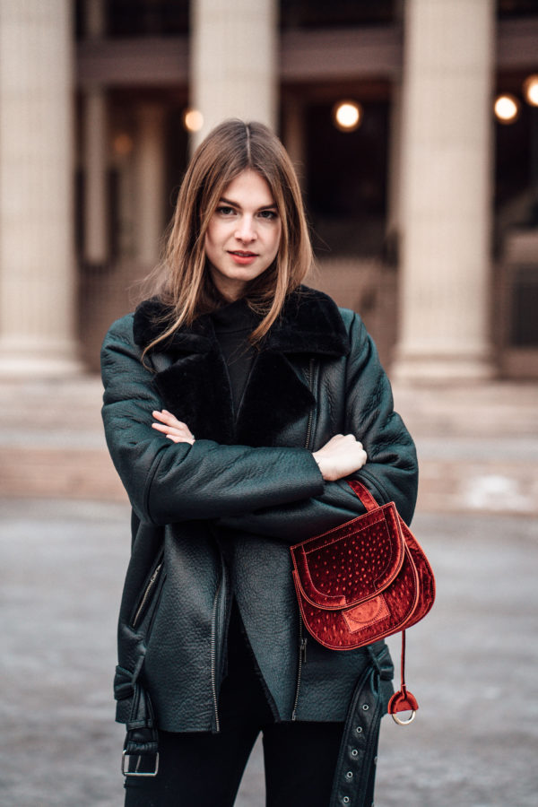 black dress red bag