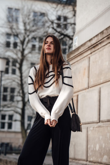 einfach zusammengestelltes Outfit für das Büro