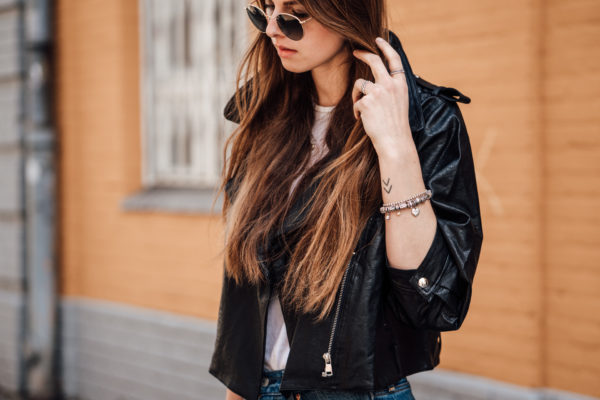 Cropped-Leather-Jacket-Mom-Jeans-13