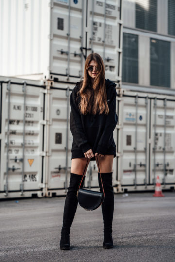 all black Look