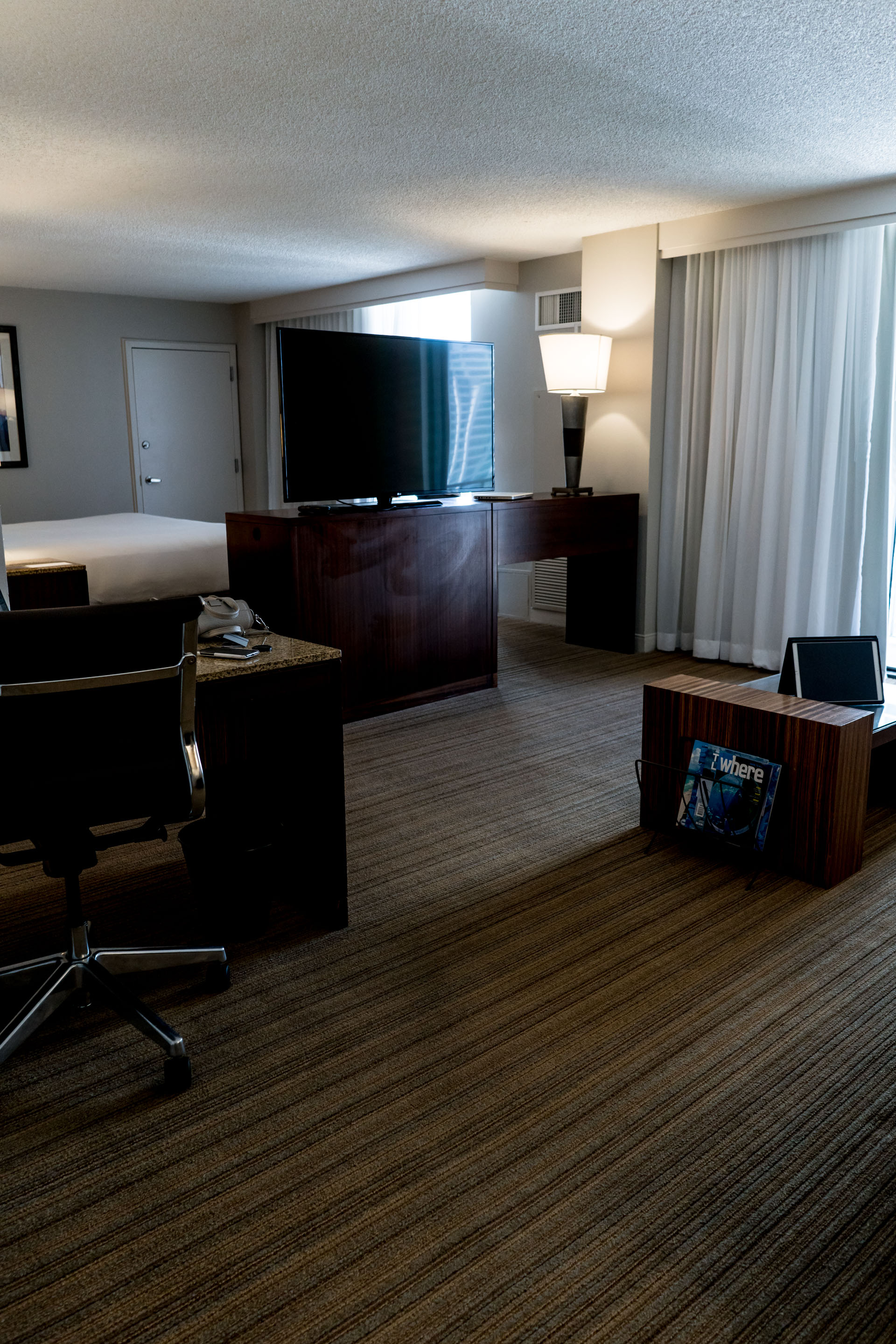Where to stay in Miami: Hotel vs Apartment || Travel Blog