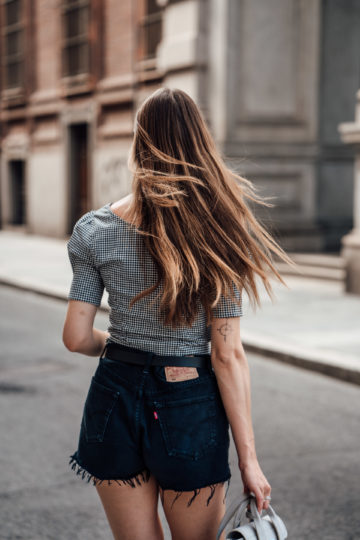 how to wear black Shorts