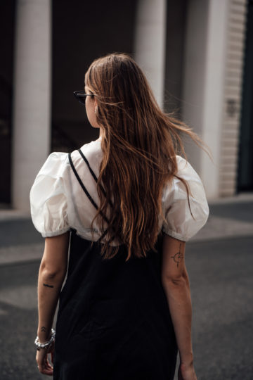 Wie trägt man ein transparentes Shirt