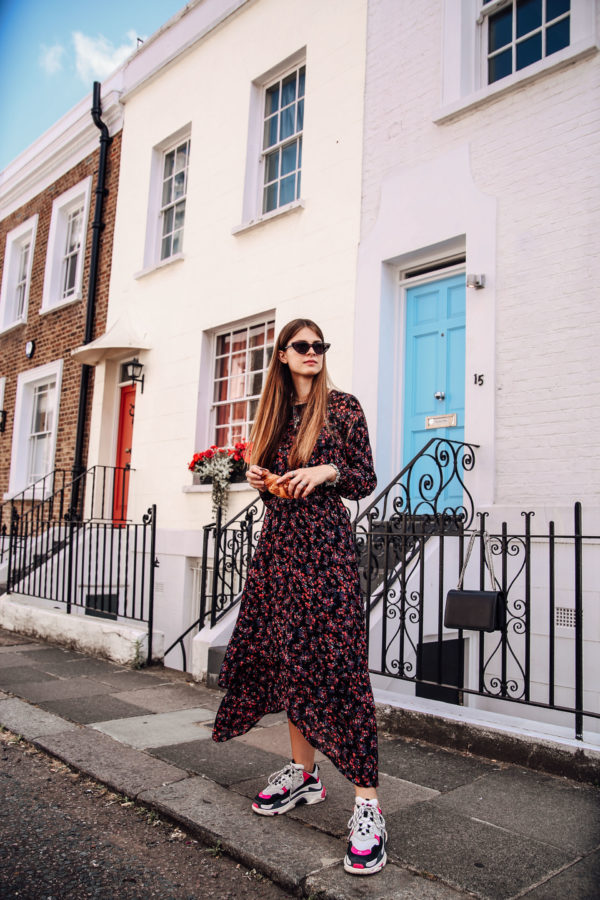 London Travel Outfit: Floral Midi Dress and Ugly Sneakers