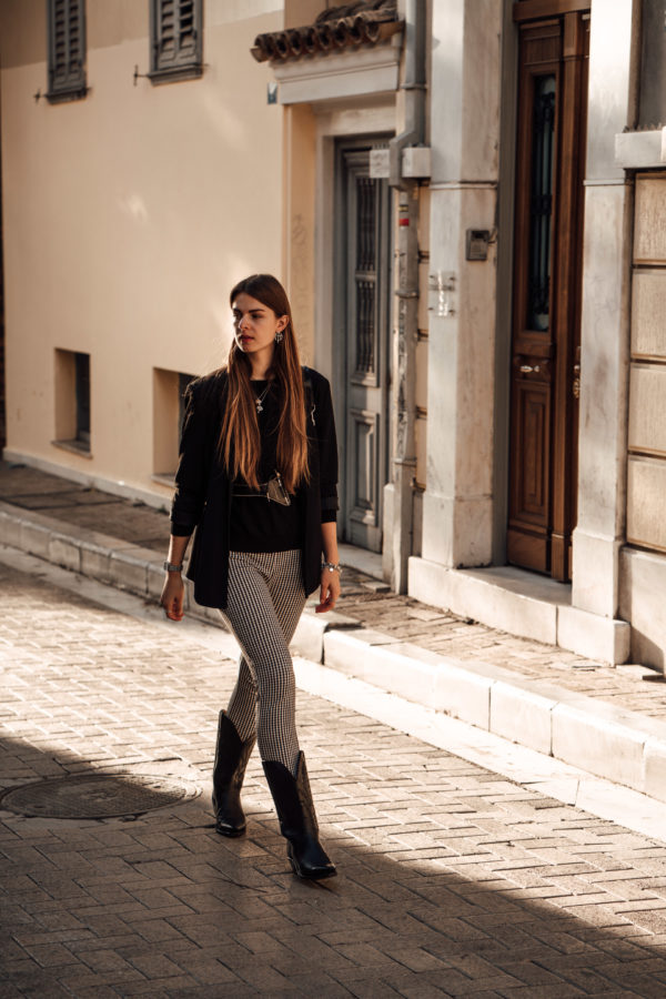 Combining Cowboy Boots with Plaid Pants Fashionblog Berlin