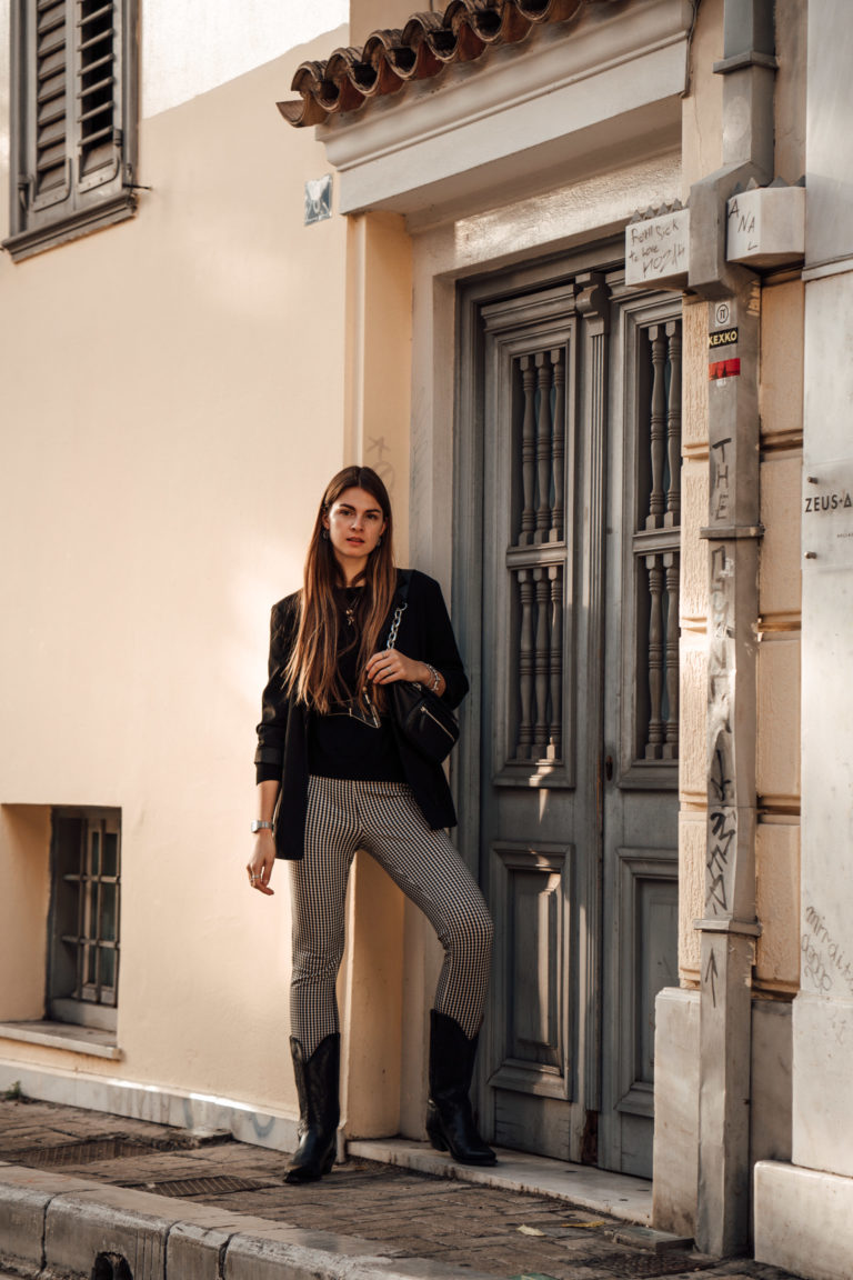 Combining Cowboy Boots with Plaid Pants Fashionblog Berlin