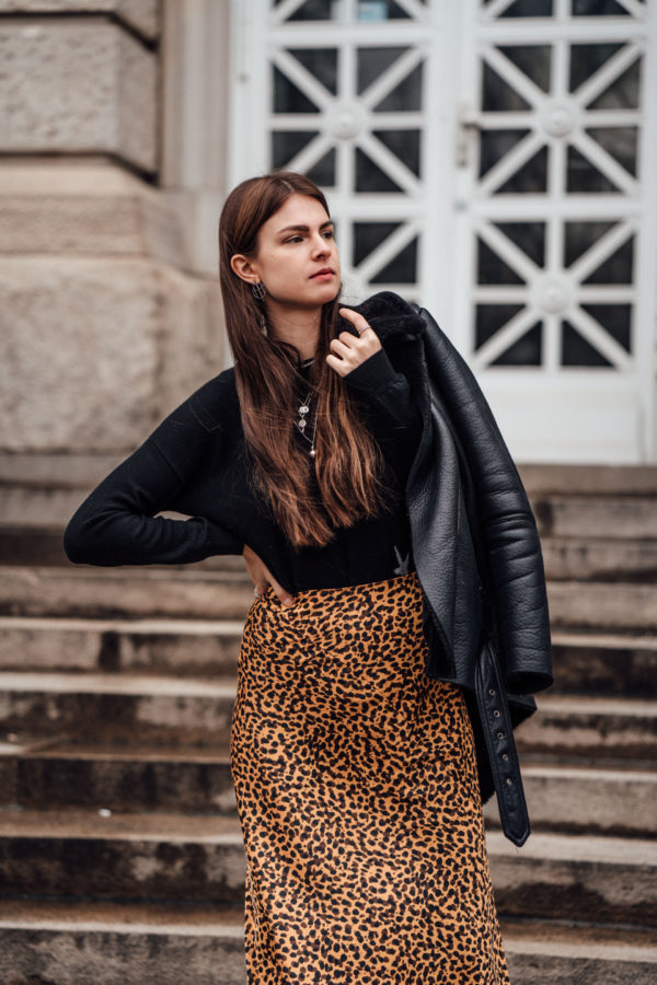 Winter Outfit with Midi Skirt, Shearling Jacket and Leather Boots