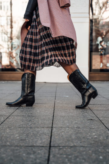 schwarze Cowboy Boots Trend