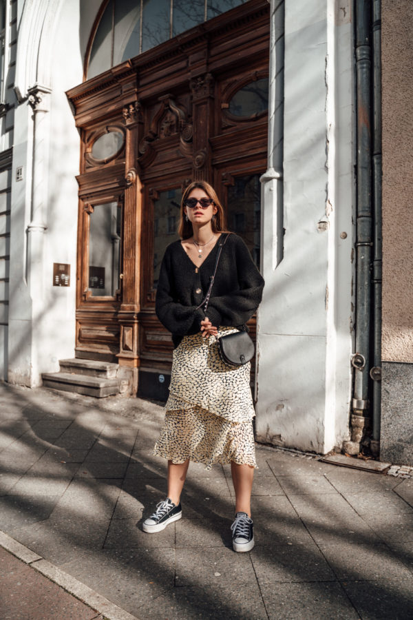 Spring Outfit: Midi Skirt and Cardigan || Fashionblog Berlin
