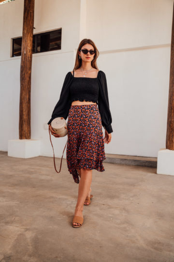 How to wear an asymmetric midi skirt with floral print