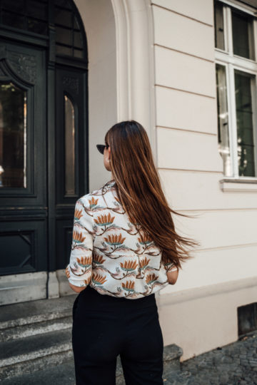 Oversized Shirt with floral Print