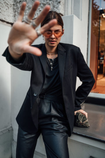 Wie trägt man einen Boyfriend Blazer