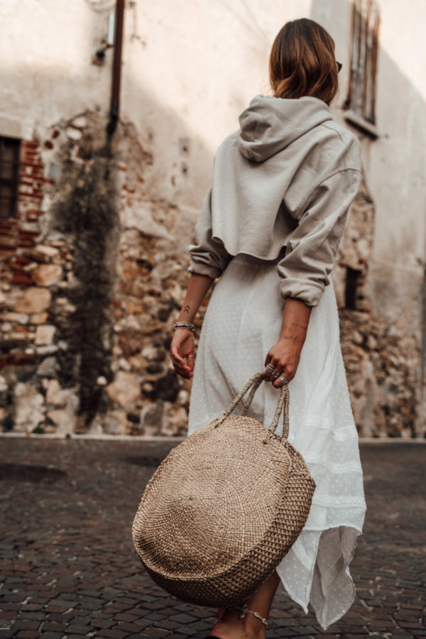 round beach bag