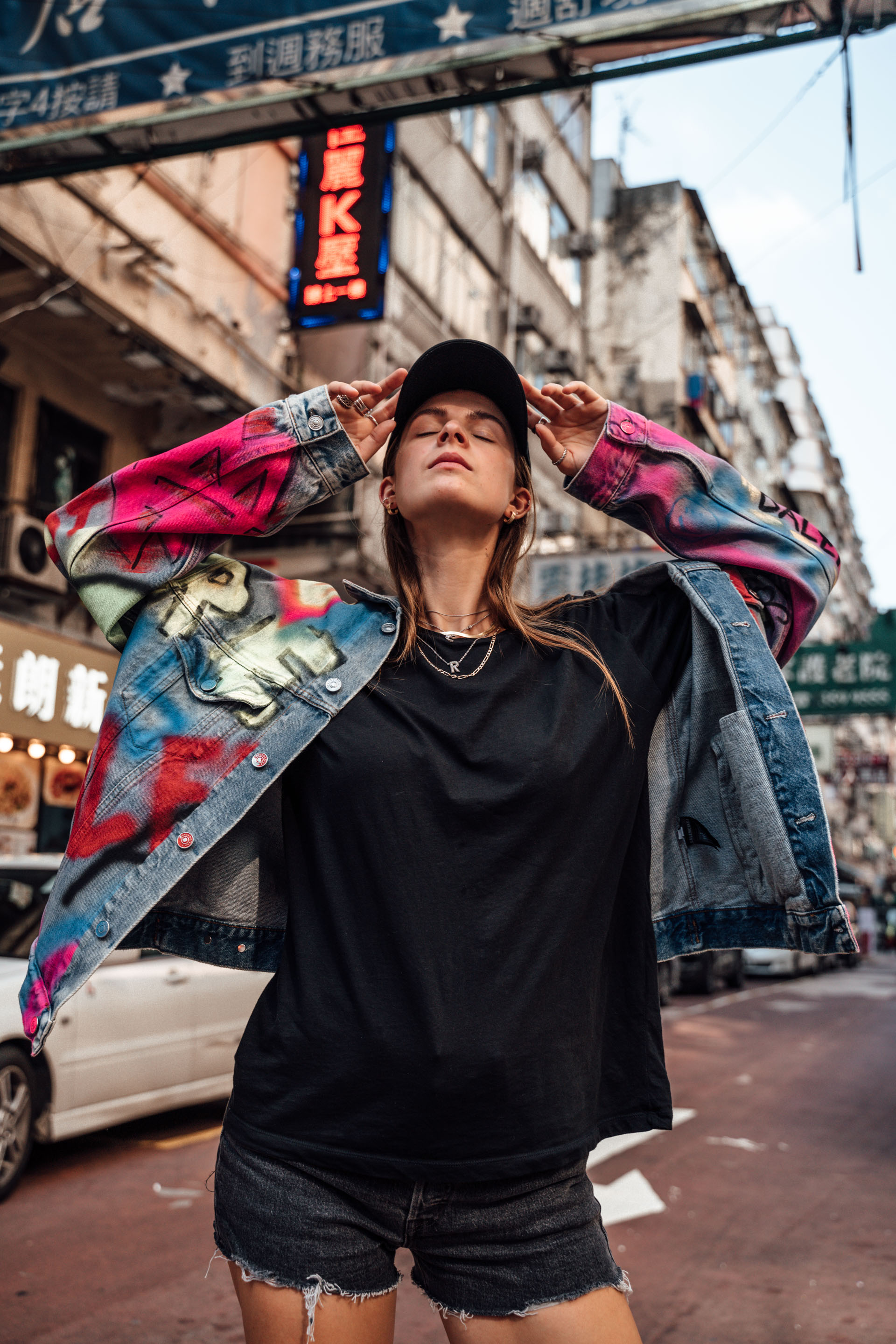 Mein Hongkong Outfit mit einer Balenciaga Denim Jacke || Modeblog