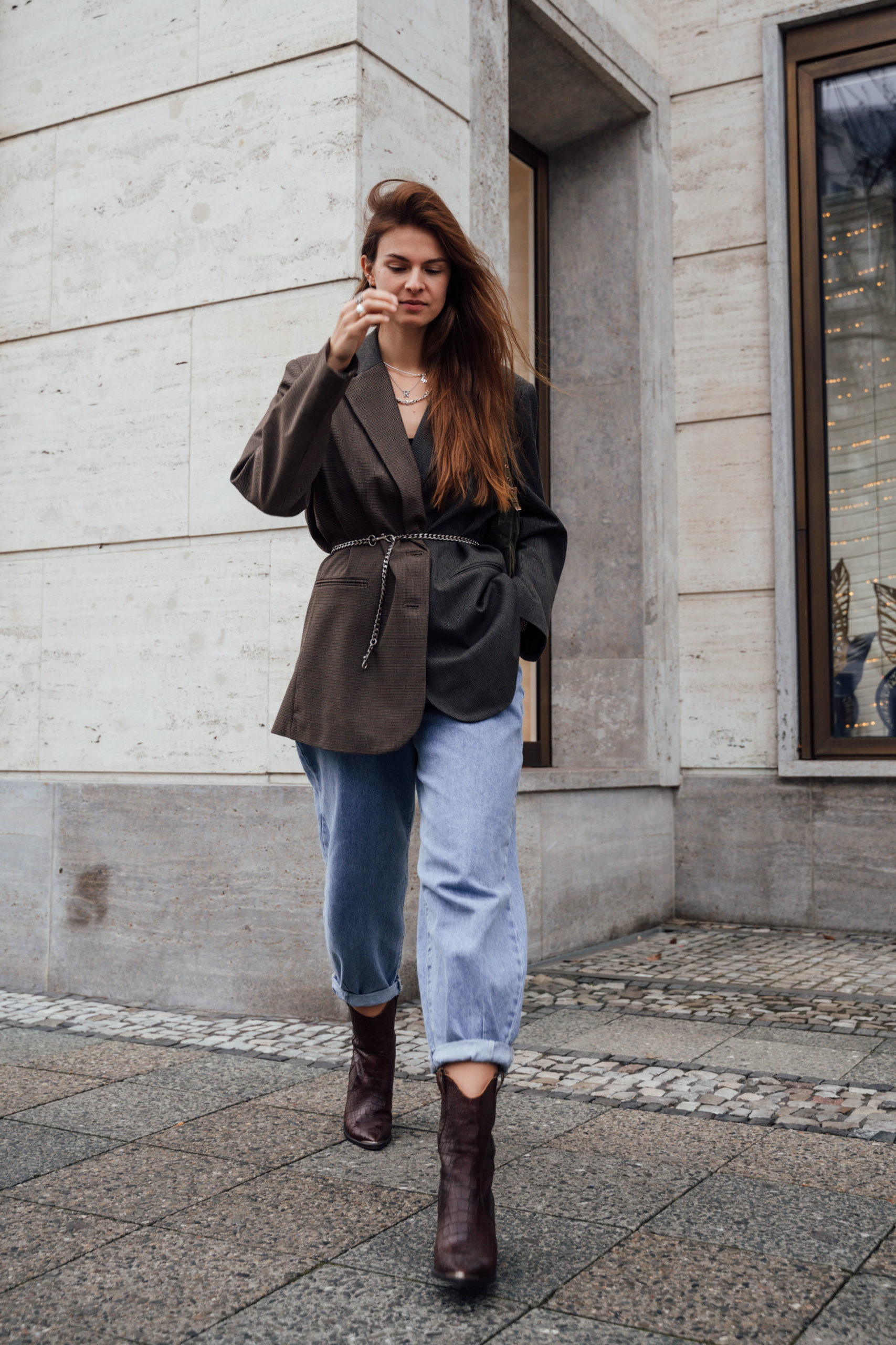 Baggy Jeans Trend Outfit Style Hip Hop Trifft Auf Modeszene