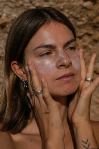 Die perfekte Day- und Night-Skincare-Routine für makellose Haut im Sommer und darüber hinaus